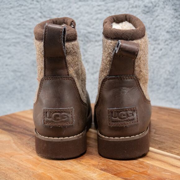 UGG Bayson Snow Boot Kids Size 1 Brown Tan Waterproof Insulated Suede - Picture 5 of 8